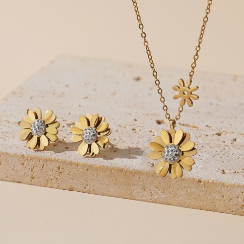 Titanium steel stainless steel small daisy earrings for women, light luxury simple trendy internet celebrity accessories, cross-border street stall products