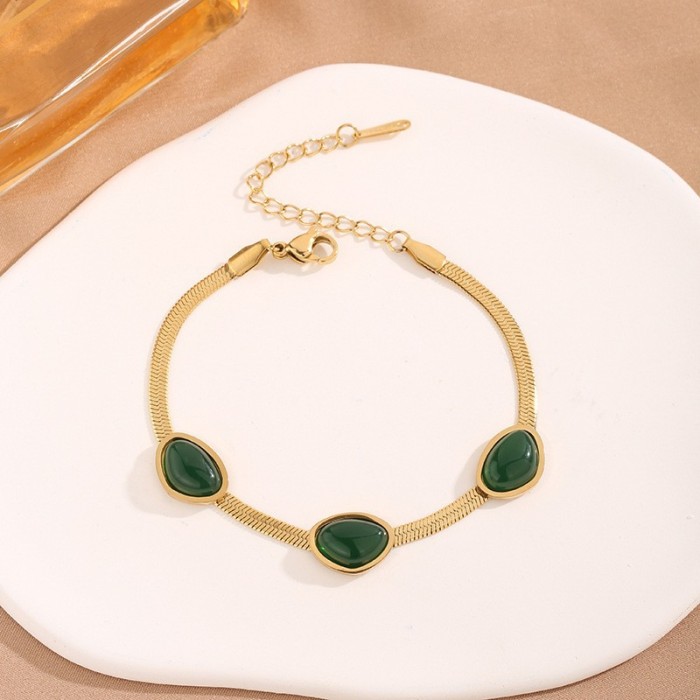 European and American high-end titanium steel blade chain vintage mung bean necklace, emerald necklace, light luxury, high-end fashion design