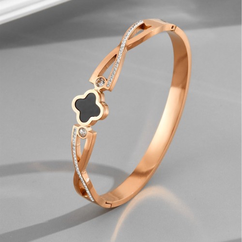 Exclusive for cross-border Amazon: Simple and stylish lucky four-leaf clover full-diamond titanium steel bracelet for women, light luxury, wholesale from manufacturer