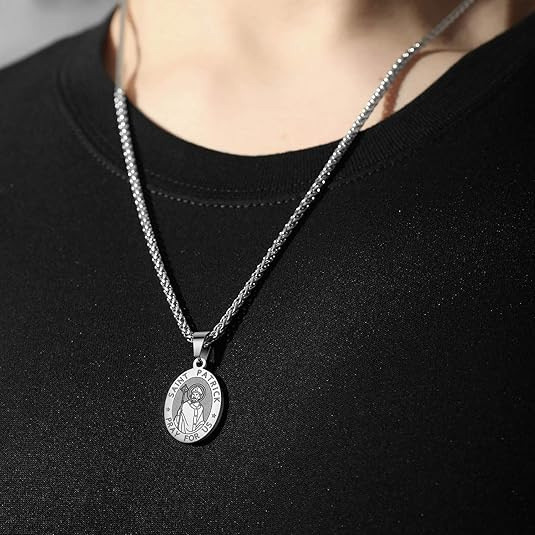 Amazon's best-selling stainless steel St. Patrick's Day medal oval pendant necklace for men, guardian amulet jewelry