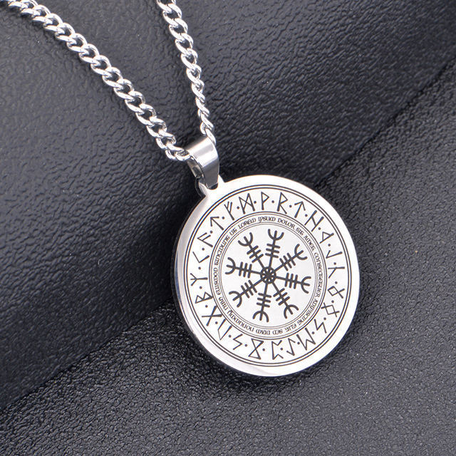 European and American cross-border stainless steel Viking Odin rune round pendant necklace, vintage Viking symbol necklace, men's niche accessory