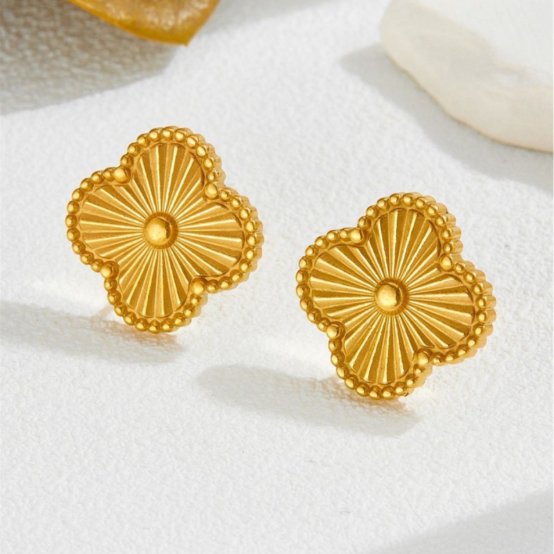New dopamine flower earrings that do not fade, high-end women's summer personalized simple accessories, lucky flower titanium steel earrings