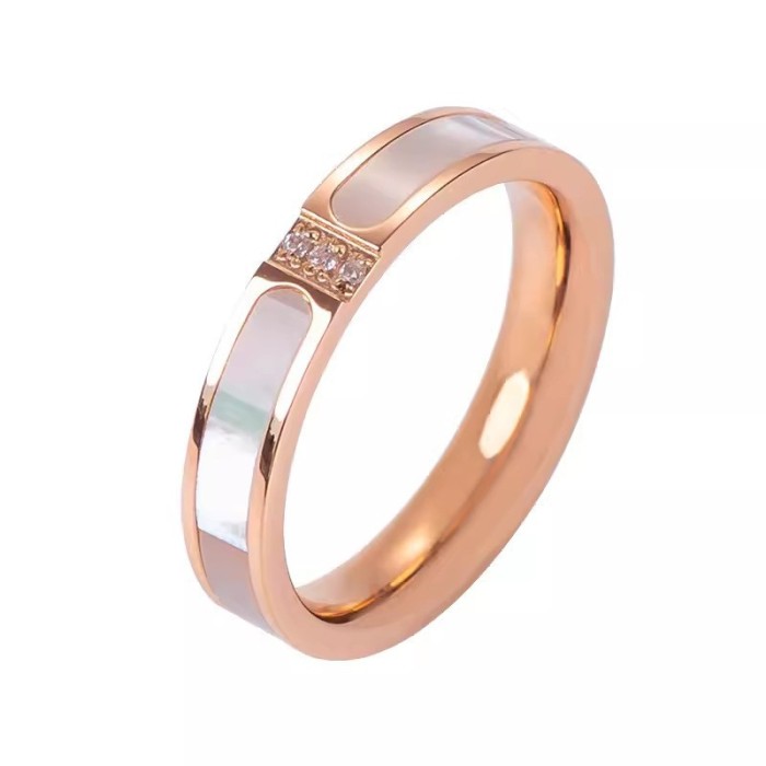 White Mother-of-pearl Three-diamond Titanium Steel Ring for Women, Niche Light Luxury Design, Fashionable and High-en...