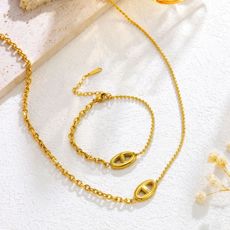 Pig Nose Double Chain Titanium Steel Necklace 18K Gold Asymmetrical Unique Design Minimalist Clavicle Chain for Women