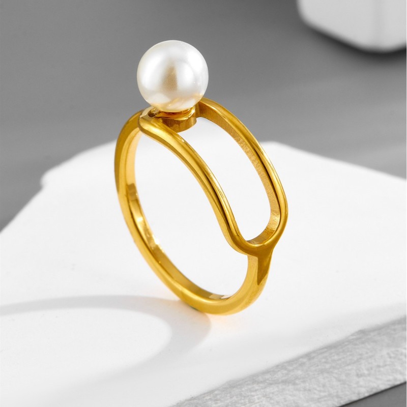 Korean-style light luxury fashion titanium steel ring for women, non-fading geometric circle design, simple 18K gold-plated pearl ring