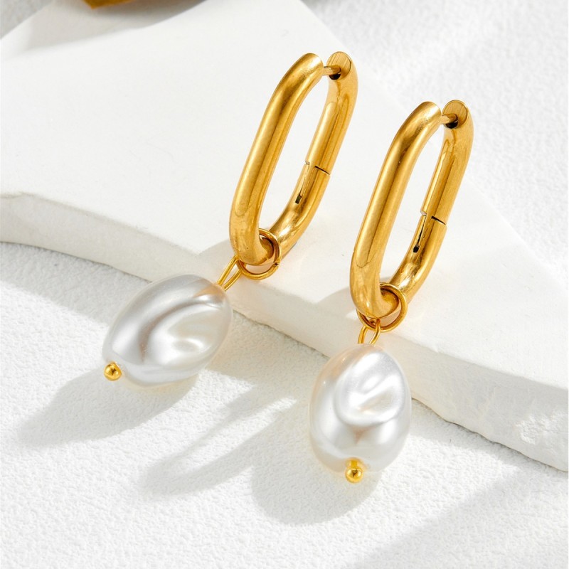 European and American fashion versatile item: titanium steel freshwater pearl earrings, hoops, and ear clasps in a simple INS style, popular with influencers