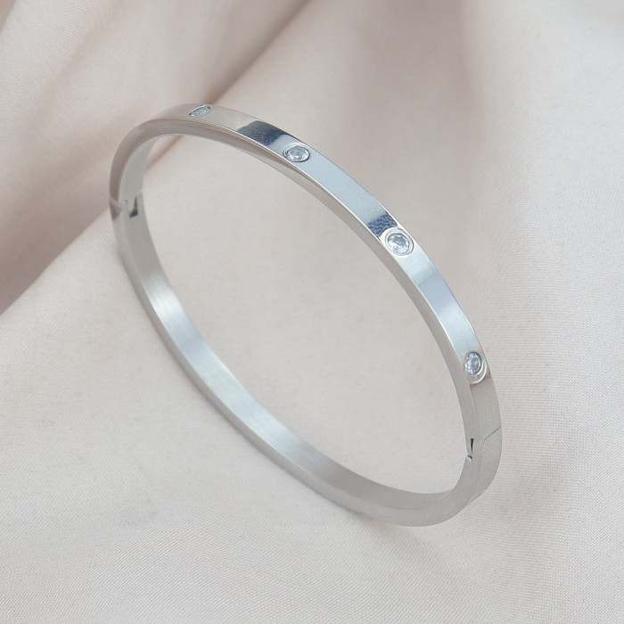 Fashionable and simple titanium steel open bracelet for women in rose gold and silver, light luxury and high-end couple's bracelet, cross-border wholesale
