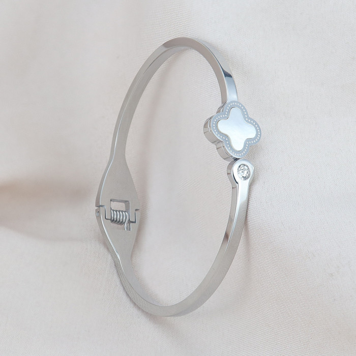 Korean-style fashion four-leaf clover titanium steel bracelet for women, simple and elegant rose gold open bangle, stainless steel non-fading accessory