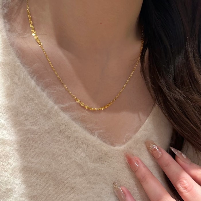 Super Shiny Golden Waterfall Necklace with Vintage High-End Feel, Multi-Layered Tassel Collarbone Chain for Women, Light Luxury Fashionable and Simple