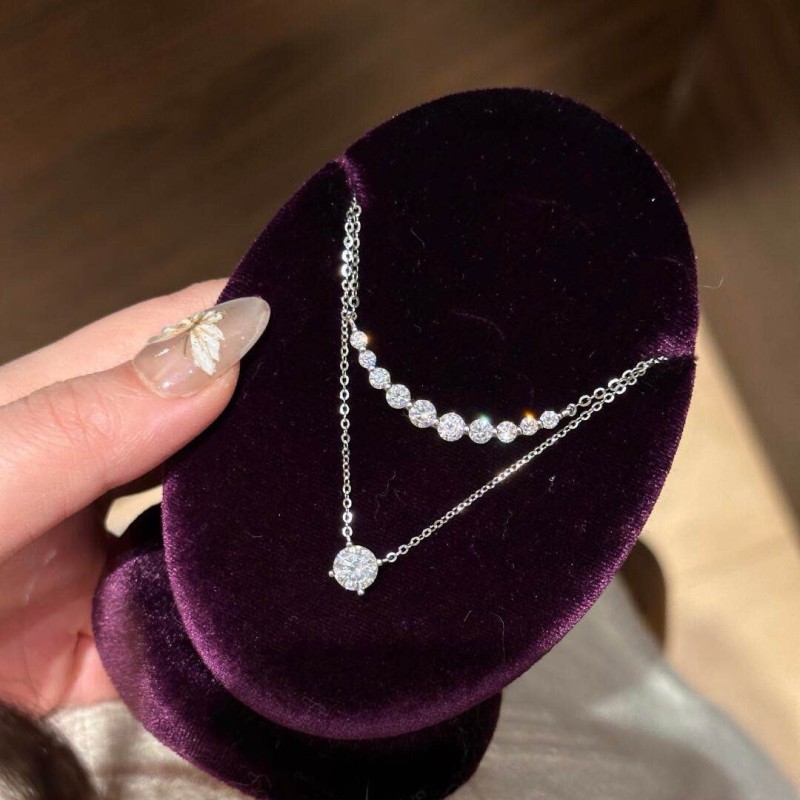 Moissanite smile necklace, fashionable and versatile, inlaid with zircon, collarbone chain, niche design, high-end feel for women