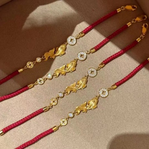 New Chinese-style retro elegant red string braided bracelet with koi fish and coins, featuring a high-end feel, adorned with diamonds, luxurious and exquisite hand jewelry