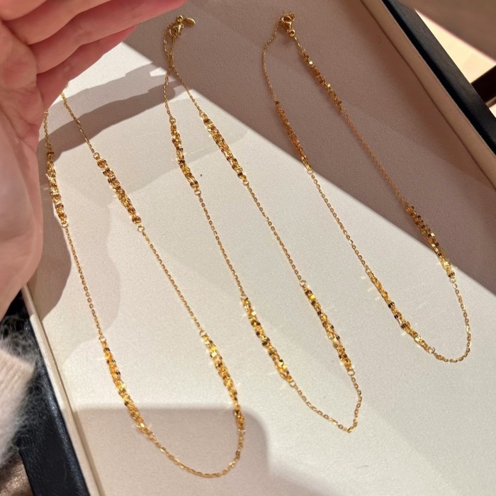 Super Shiny Golden Waterfall Necklace with Vintage High-End Feel, Multi-Layered Tassel Collarbone Chain for Women, Light Luxury Fashionable and Simple
