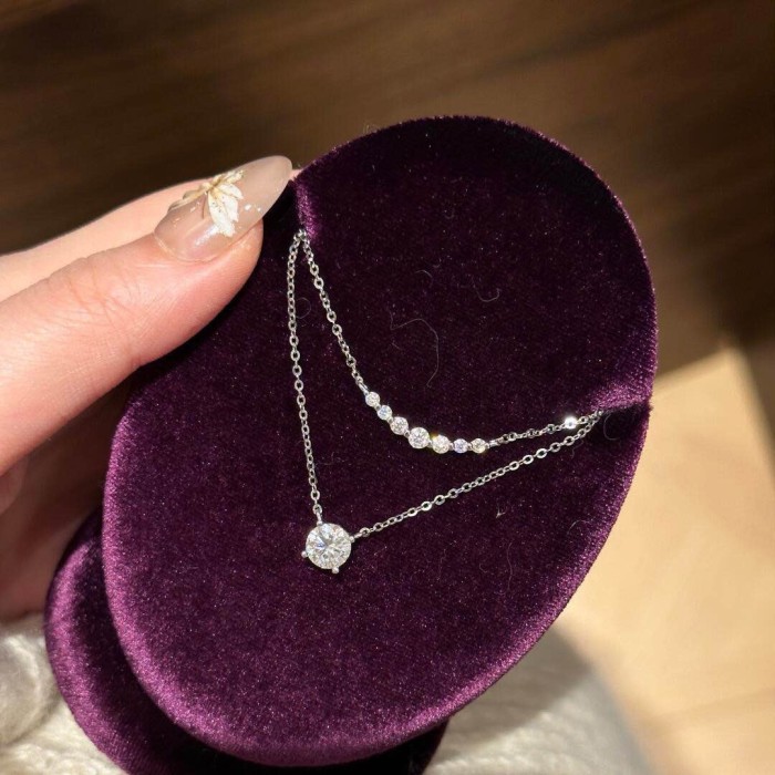Moissanite smile necklace, fashionable and versatile, inlaid with zircon, collarbone chain, niche design, high-end feel for women