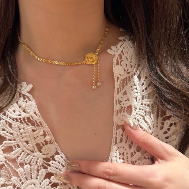 French vintage court style brushed camellia tassel necklace choker with diamond-embellished rose
