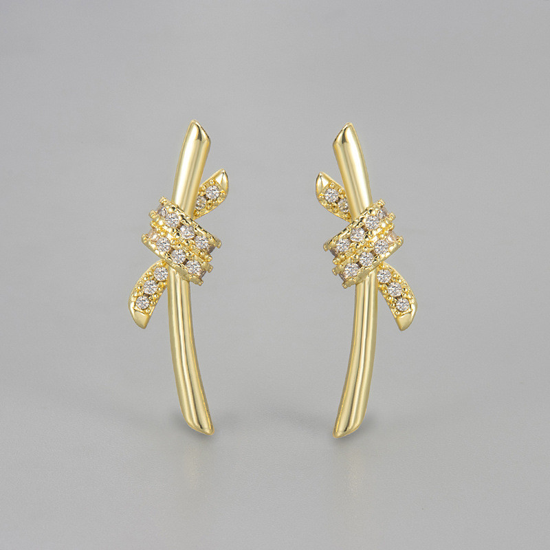Popular Export Knotted Earrings, Simple and Elegant, with a Unique Design, Zirconia Earrings, Fashionable and Versatile