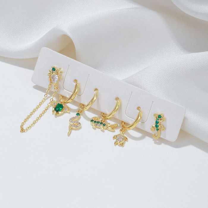 Fashionable and Creative New Animal Ear Cuffs for Women, Popular in Europe and America, Tassel Style Spider and Frog...