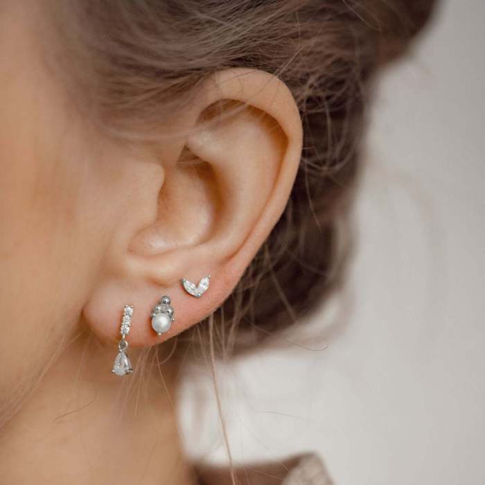 Best-selling 18K Gold Plated Copper Earring Set for Women, Geometric Teardrop-shaped with Pearl Pendant, High-end Ear...