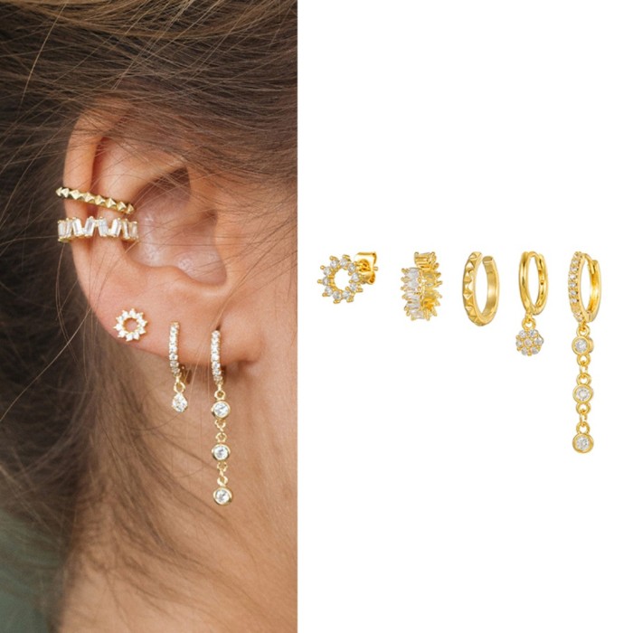 Amazon's New French-style Hollow Ear Cuffs, 18K Gold Plated Copper with Zircon Inlay, Sun-shaped Stud Earrings, Five-...