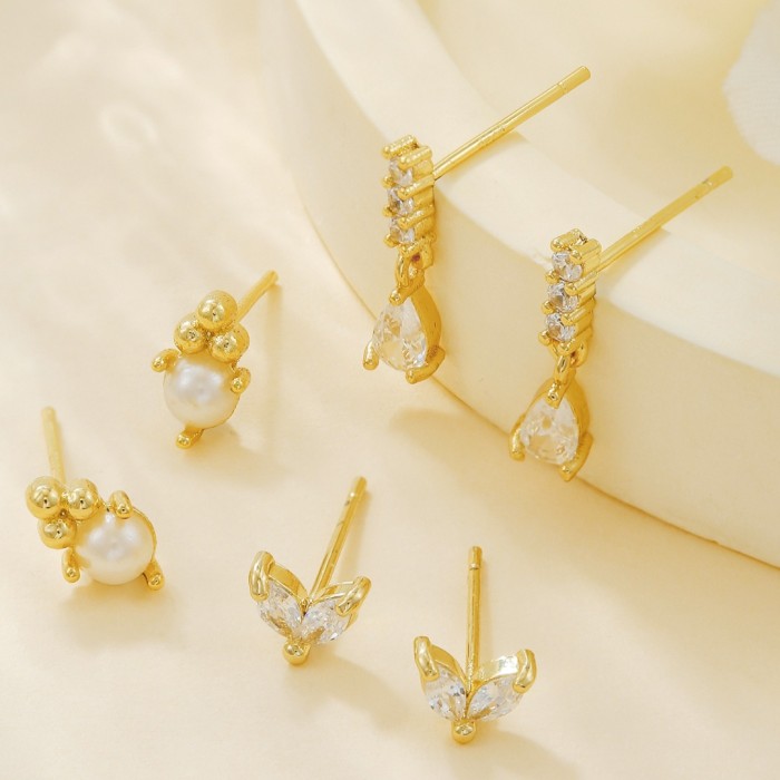 Best-selling 18K Gold Plated Copper Earring Set for Women, Geometric Teardrop-shaped with Pearl Pendant, High-end Ear...