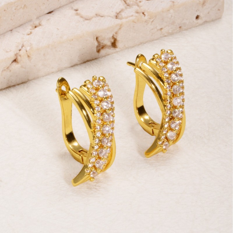 18K Gold Plated Copper Diamond-shaped Earrings, Style, Unique and Simple Geometric Earrings, Fashionable and Popular,...