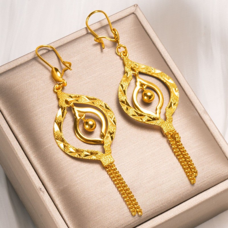 New Sand Gold Earrings with a Vintage Charm, Long Tassel Earrings in a Palace Style, High-end Gold Plated Copper Jewelry