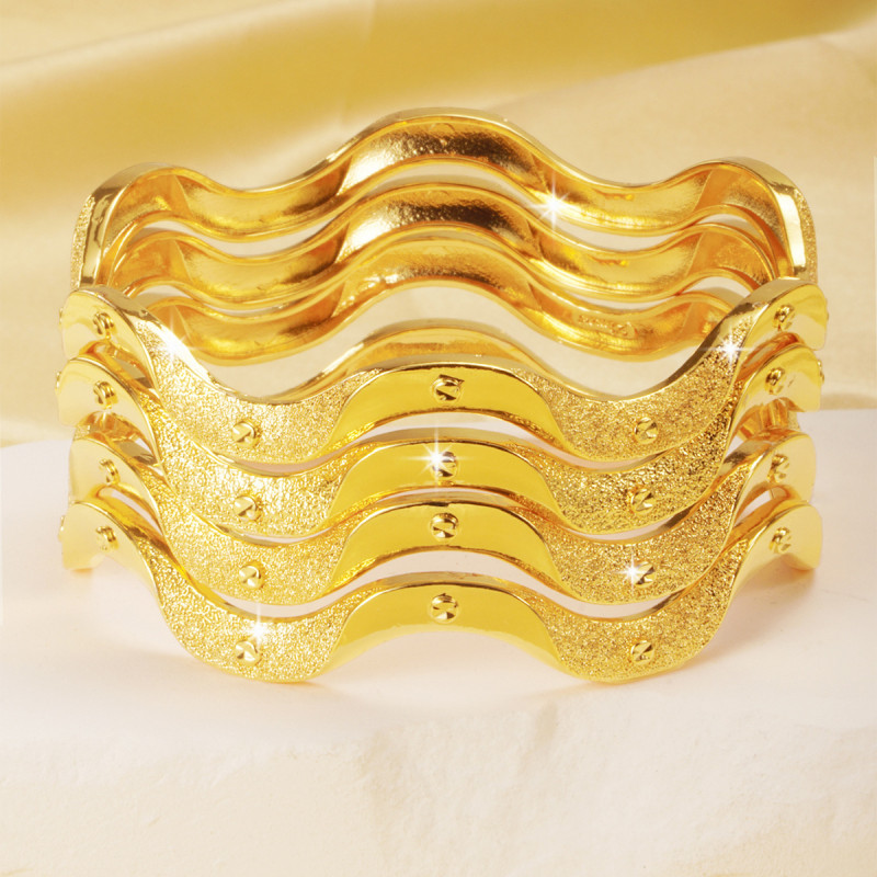 Vietnamese Gold Dubai Irregular Women's Bracelet New Exaggerated Bracelet Light Luxury Fashion Versatile