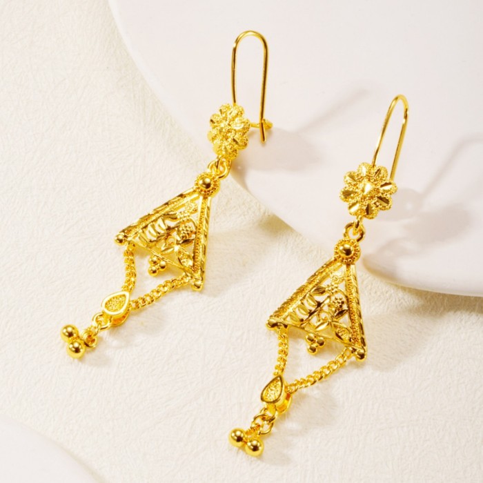 Hollow Leaf Tassel Long Brass Women's Earrings, Vintage Floral Ethnic Style Gold Plated Earrings, Wholesale From Manu...