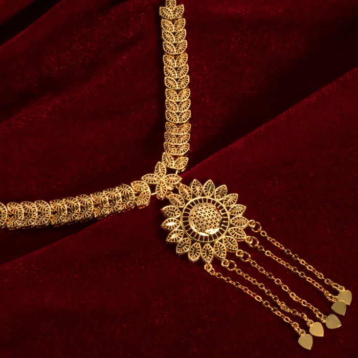24K Middle East Dubai African Bridal Jewelry Set: Rings, Necklaces, and Bracelets Wholesale Fashionable and Versatile