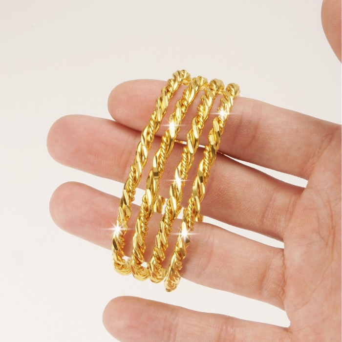 High-End Twisted Gold Plated Bracelet
