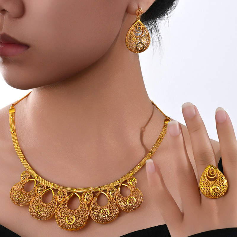Dubai Floral Hollow Necklace Earrings Ring Set