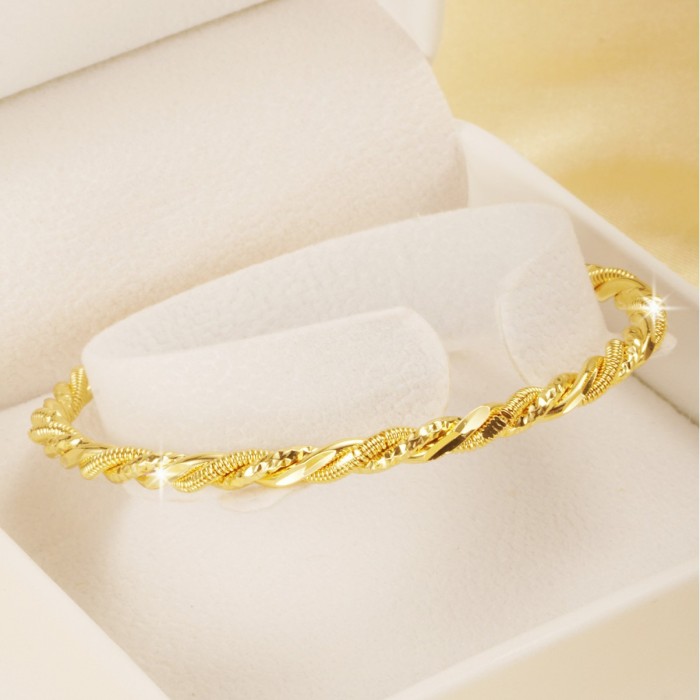 Middle Eastern Twist Bracelet for Women