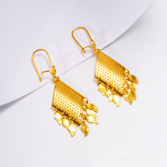 Cross-border ethnic-style peacock earrings, gold tassel earrings, bohemian leaf pendants, wholesale for tourist attractions