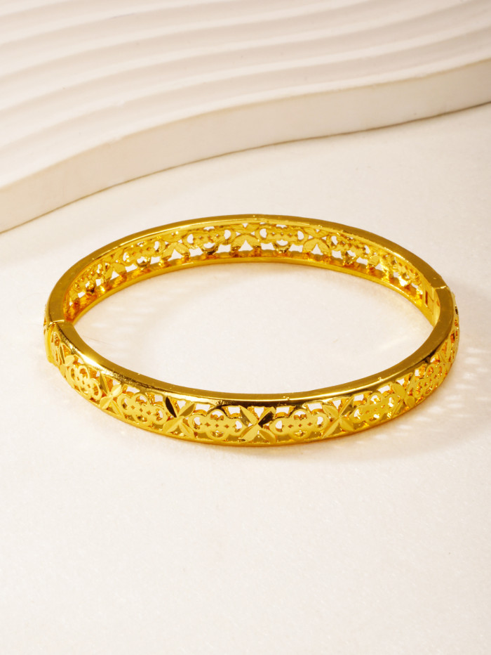 Four-Leaf Clover Hollow Gold Plated Bracelet