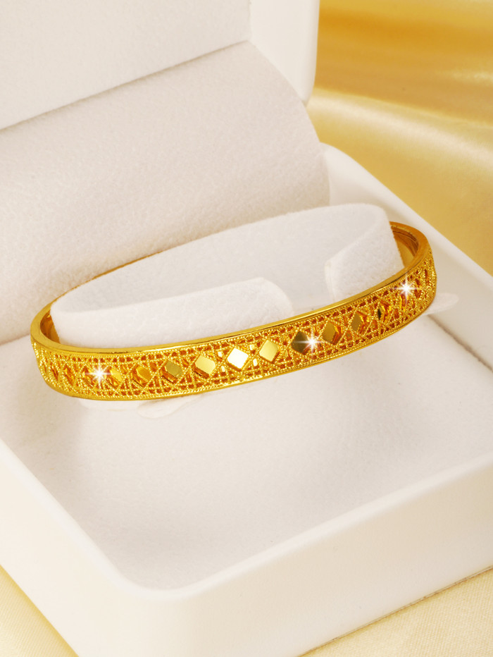 Hollow-Out Gold Plated Bangle Bracelet for Women, Luxury Fashion Jewelry Wholesale