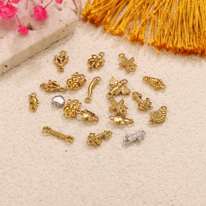 Geometric Koi Fish Vacuum Plated Stainless Steel Pendant Charm, for DIY Bracelet & Necklace Making Wholesale Fashion Jewelry