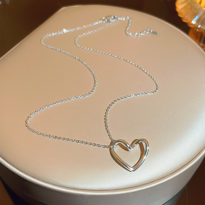 Hollow-Out Heart Stainless Steel Necklace, for Women European Minimalist Niche Ideal Gift Wholesale