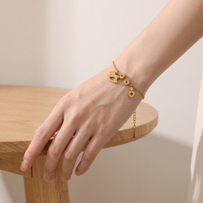 Horse Head Rhinestone Stainless Steel Jewelry Set, for Women Niche Versatile Daily Wear and Gifts Wholesale