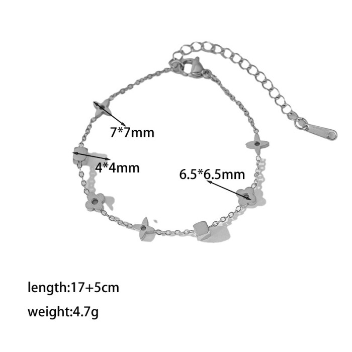 Square Flower Stainless Steel Necklace, for Women Versatile Elegant Wholesale Fashion Jewelry