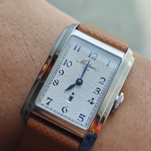 The New MERKUR Square wine barrel watch, men's sapphire suit, Japanese automatic mechanical movement