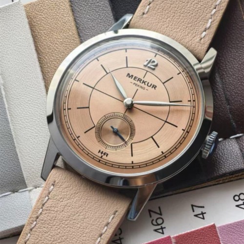 The New MERKUR flying saucer shell manual mechanical watch men's waterproof retro classic track salmon color