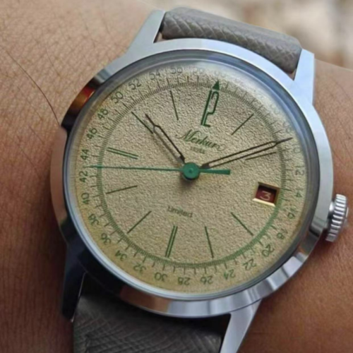 NEW Merkur  Qianshan Desert Manual Red Calendar Retro Mechanical Men's Watch