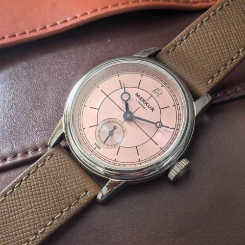 The Merkure Retro Sapphire Manual Mechanical Track Cross Line