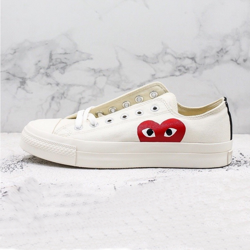 converse heart white shoes