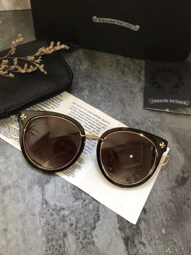 Shop faux chrome heartss replicas Sunglasses SCE113