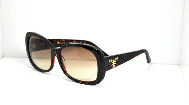 Stylish & Sustainable | Eco-Friendly Sunglasses prada replica P108