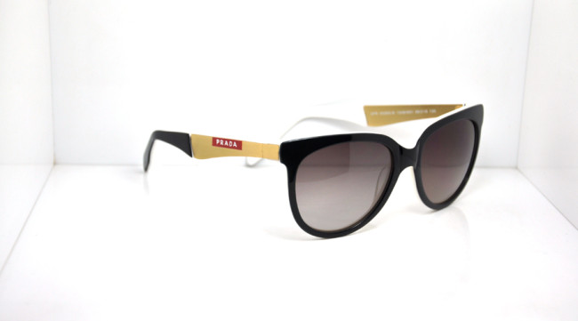 Glare-Free Glam | Budget-Friendly Designer Sunglasses prada replica P110