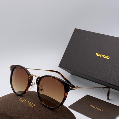 Shop reps tom ford Sunglasses FT0673 Online STF185