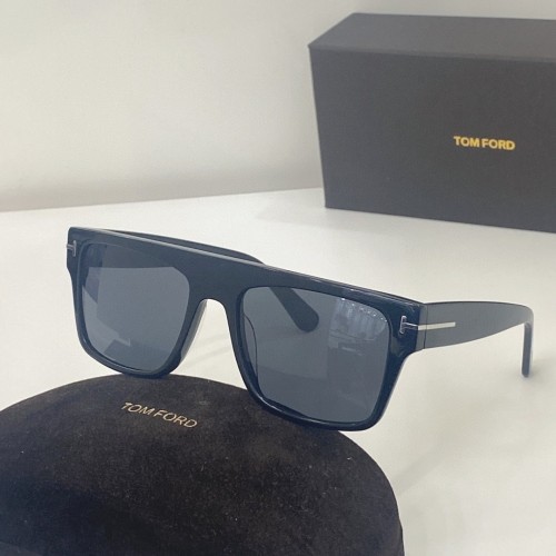 Top Sunglasses Brands For Men TOM FORD FT0907 STF261