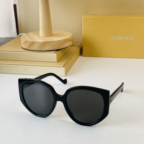 LOEW Fake Sunglasses Replica LW40054U SLW005