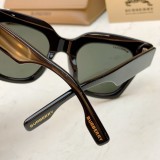 Black sunglasses fake BURBERRY BE4364F FBE130